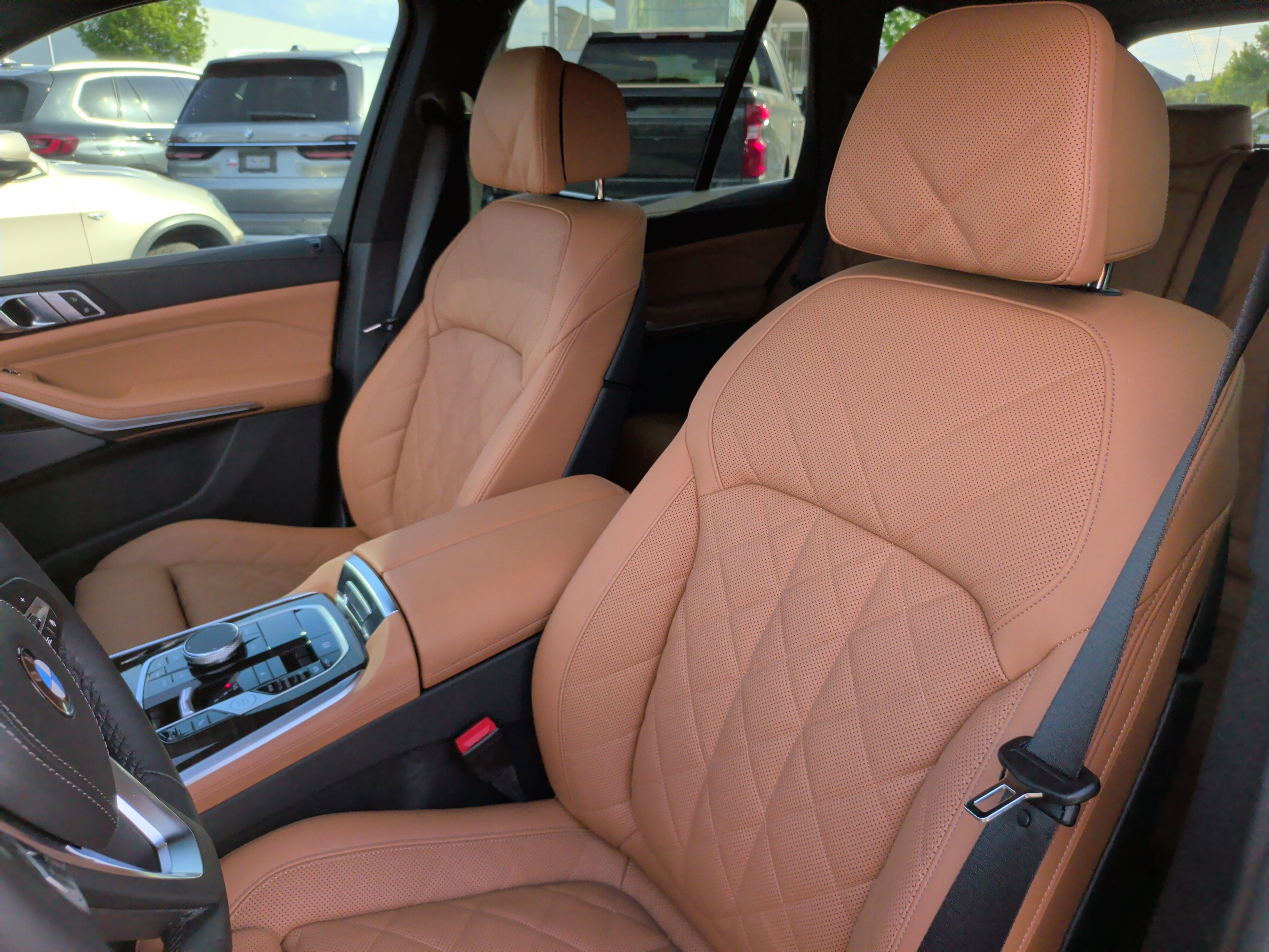 Used 2026 BMW X5 xDrive40i w/ Climate Comfort Package image 27