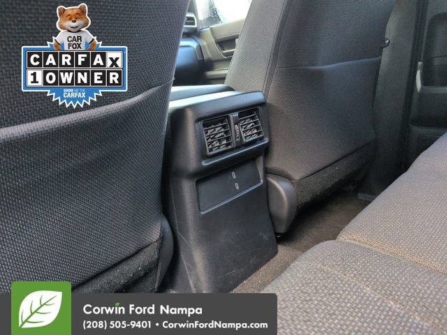 Used 2025 Toyota 4Runner SR5 AWD/4WD image 28