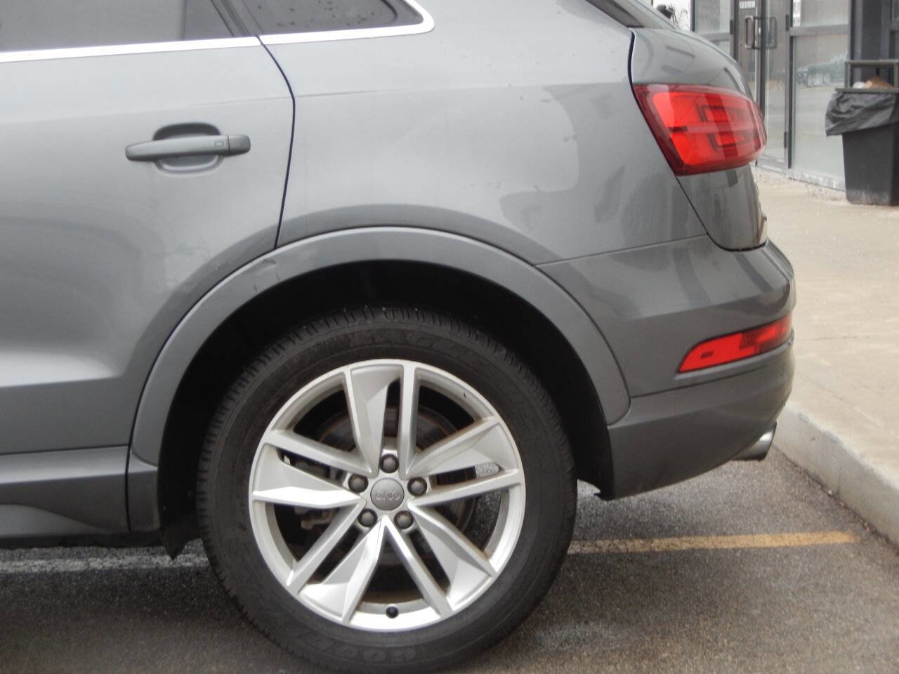 Used 2016 Audi Q3 2.0T Premium Plus w/ Technology Package image 10
