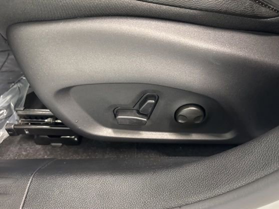 New 2026 Jeep Compass Trailhawk image 15