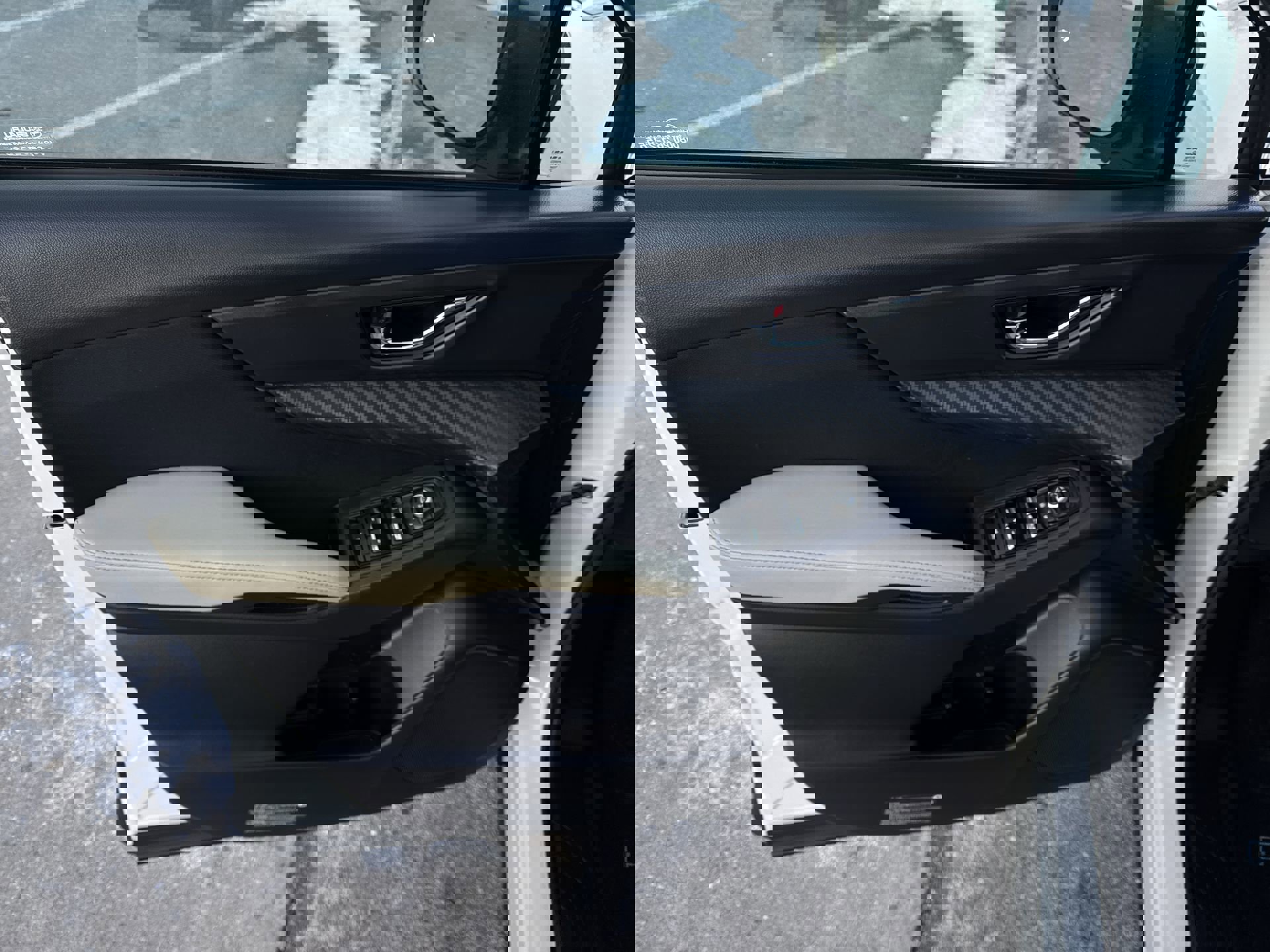 Used 2024 Subaru Ascent Premium w/ Convenience Package image 22