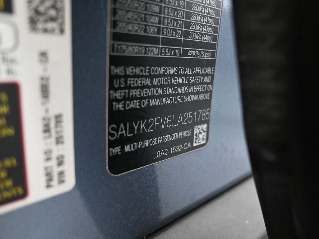 Used 2020 Land Rover Range Rover Velar R-Dynamic S image 55