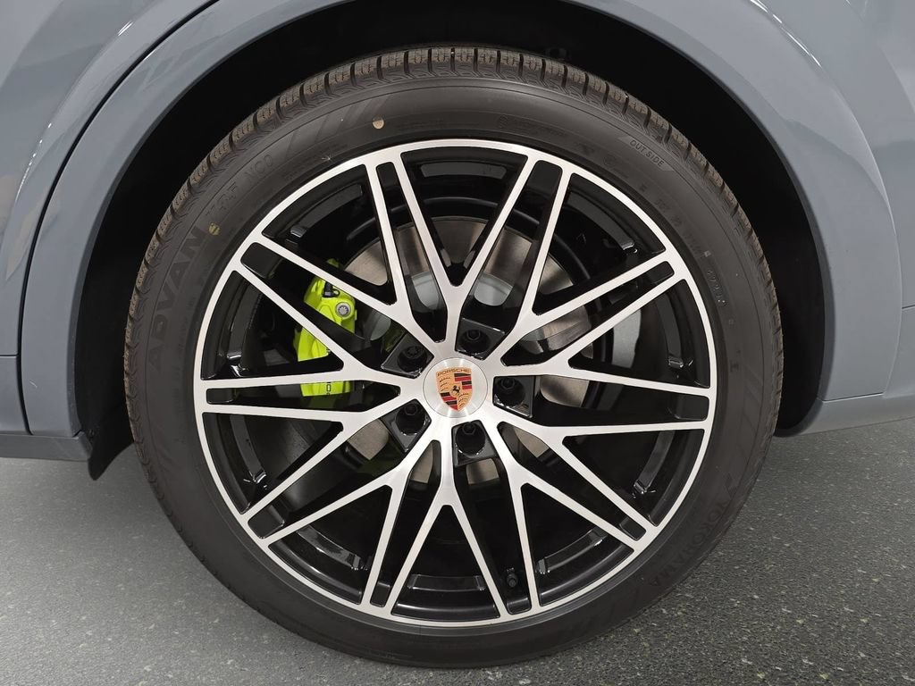 New 2026 Porsche Cayenne S AWD/4WD image 29