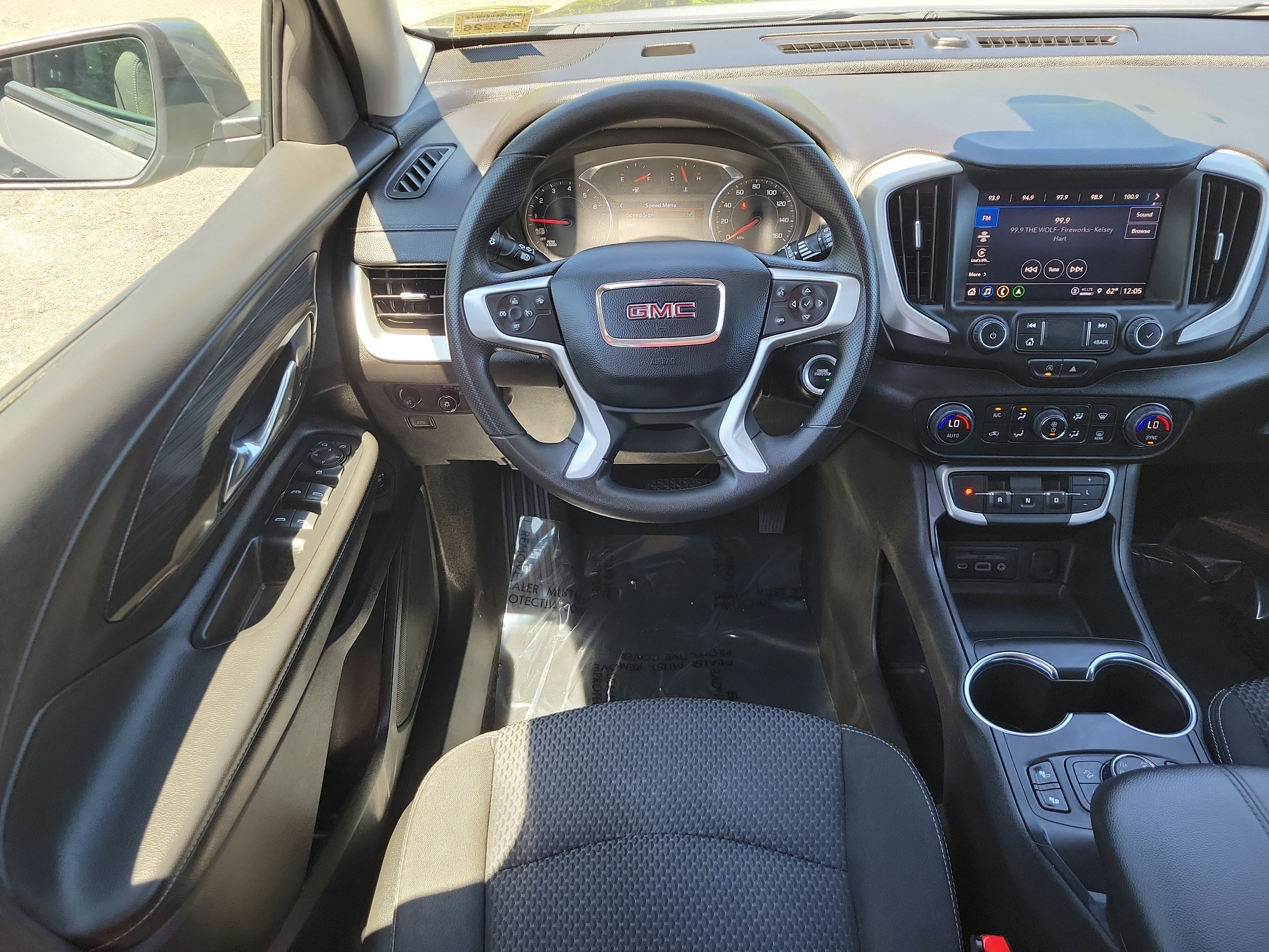 Used 2024 GMC Terrain SLE w/ Driver Convenience Package AWD/4WD image 19