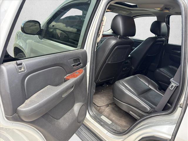 Used 2011 Chevrolet Tahoe LTZ RWD image 18