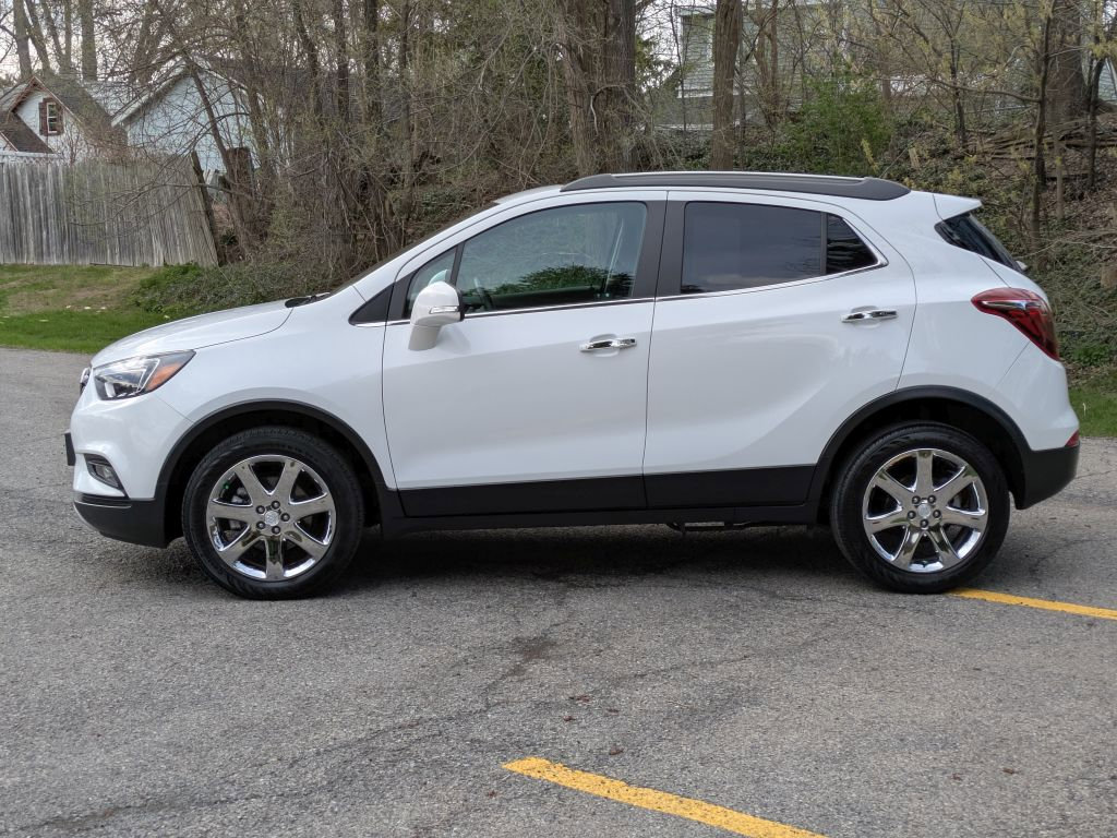 Used 2019 Buick Encore Essence w/ Experience Buick Package image 4