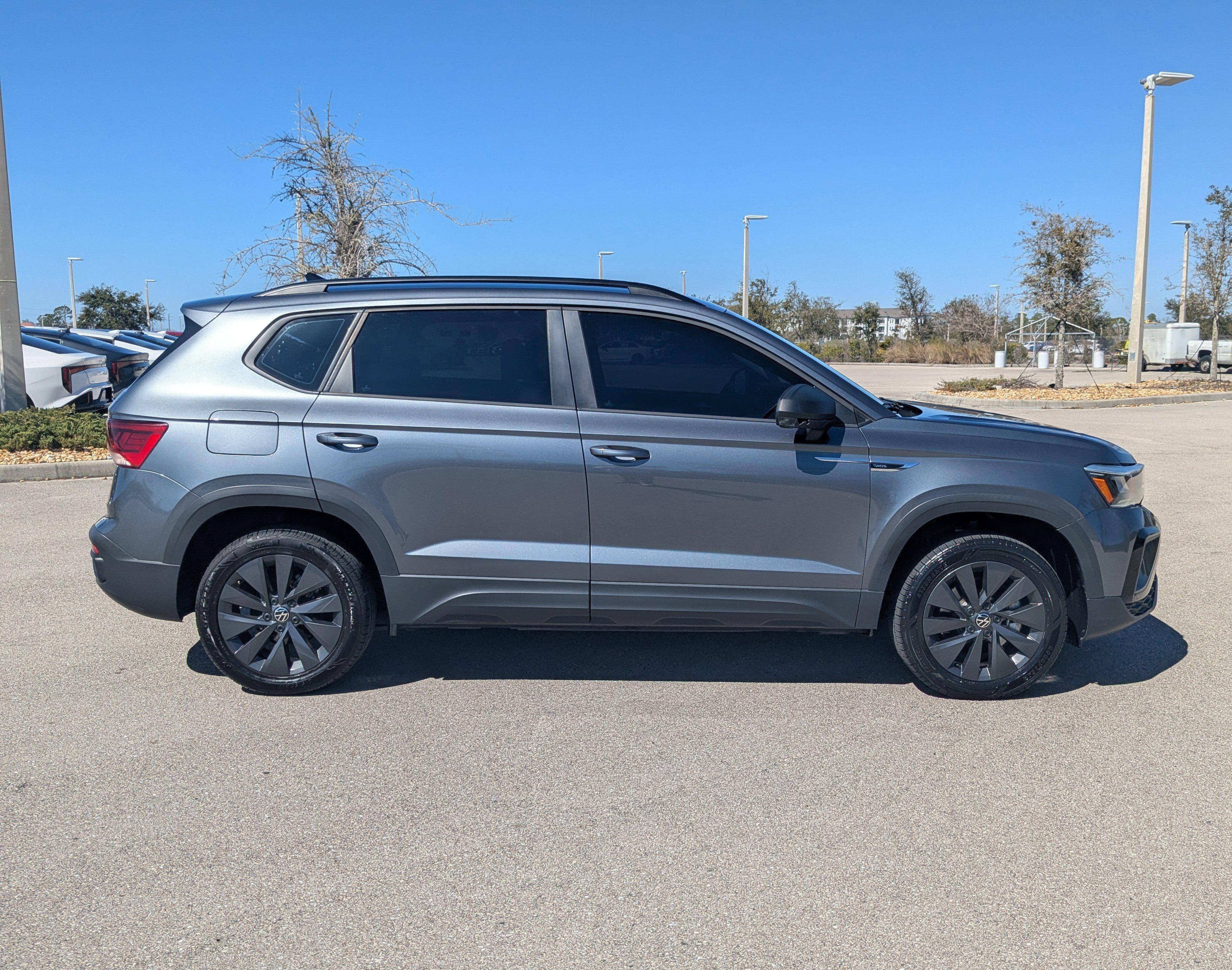 Used 2023 Volkswagen Taos S image 4