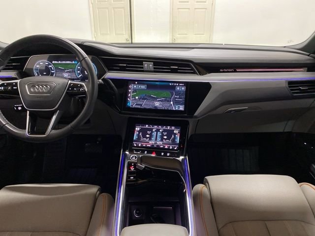 Used 2024 Audi Q8 e-tron Prestige w/ Prestige Package image 14
