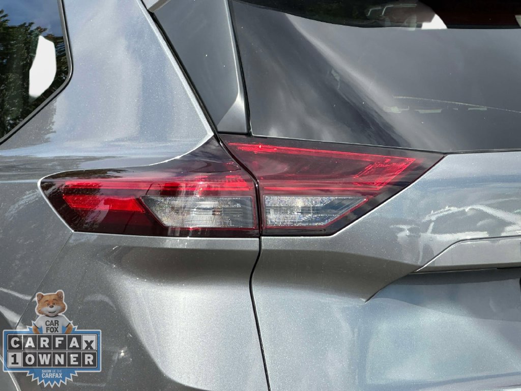 Certified 2026 Nissan Rogue SV AWD/4WD image 11