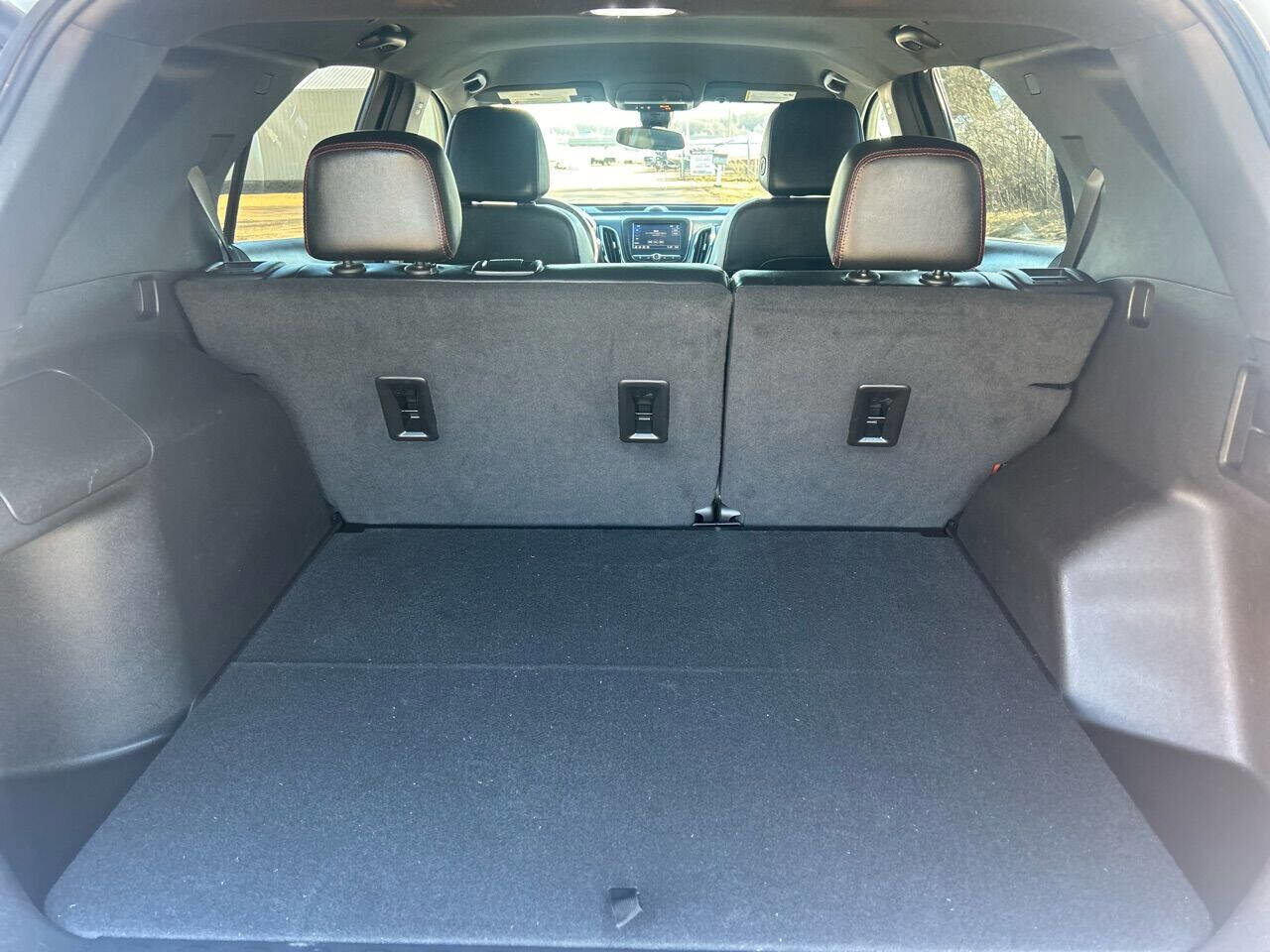 Used 2023 Chevrolet Equinox RS w/ LPO, Floor Liner Package image 10