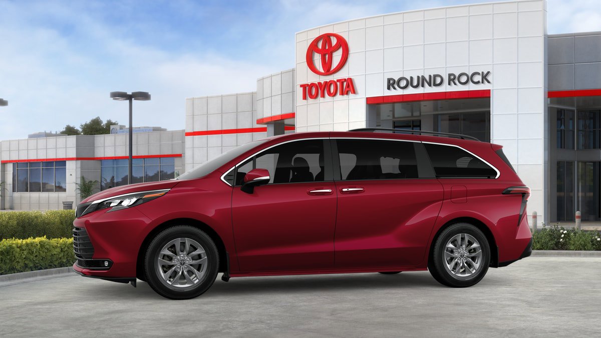 New 2026 Toyota Sienna XLE image 3