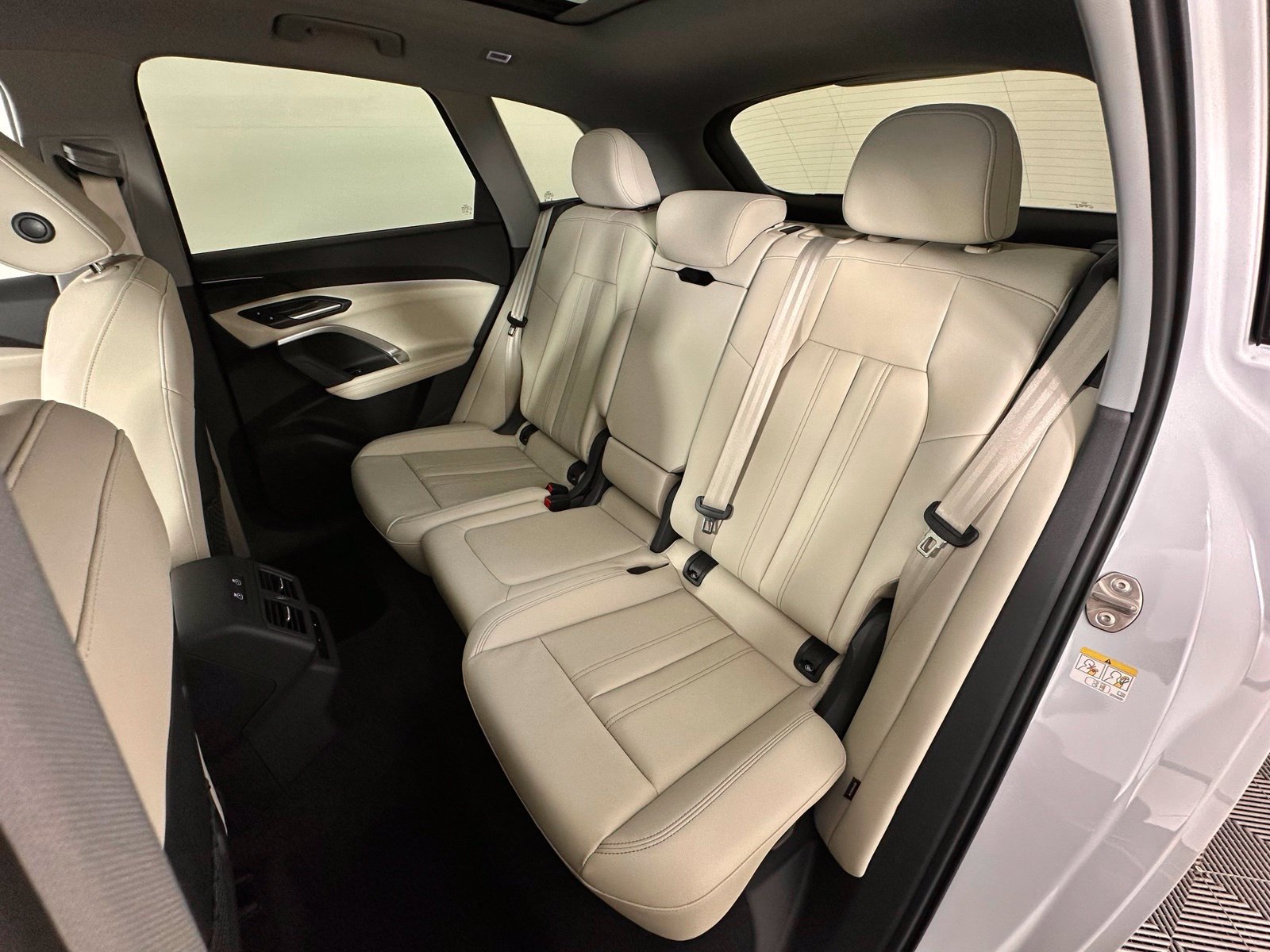 Used 2025 Audi Q5 Premium AWD/4WD image 27