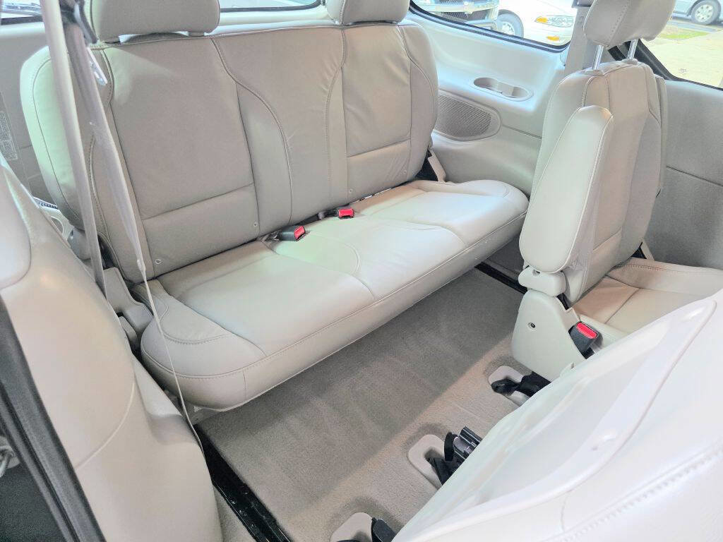 Used 2002 Mercury Villager Estate image 21