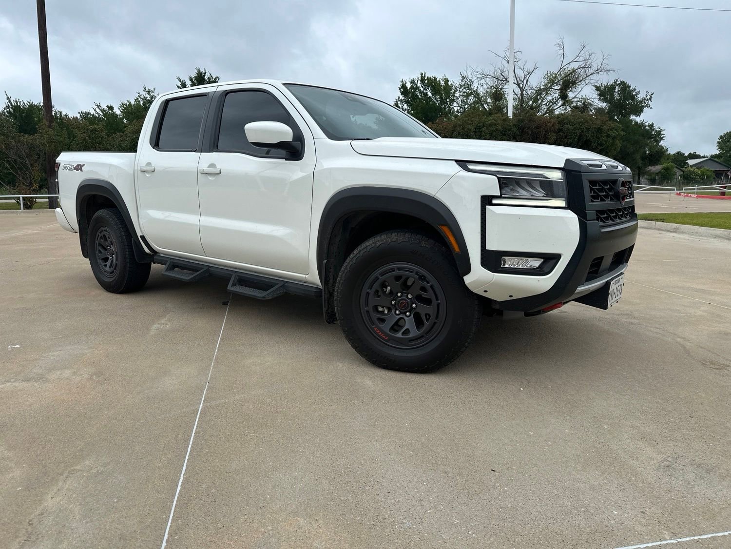 Used 2025 Nissan Frontier PRO-4X AWD/4WD image 10