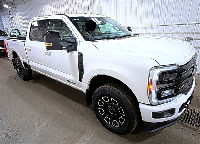 Used 2026 Ford F350 Platinum AWD/4WD image 5