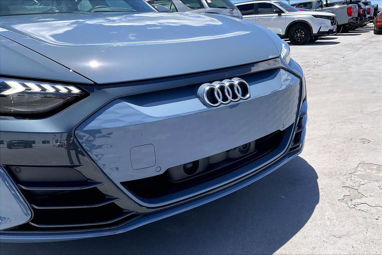 Used 2023 Audi e-tron GT Premium Plus AWD/4WD image 33