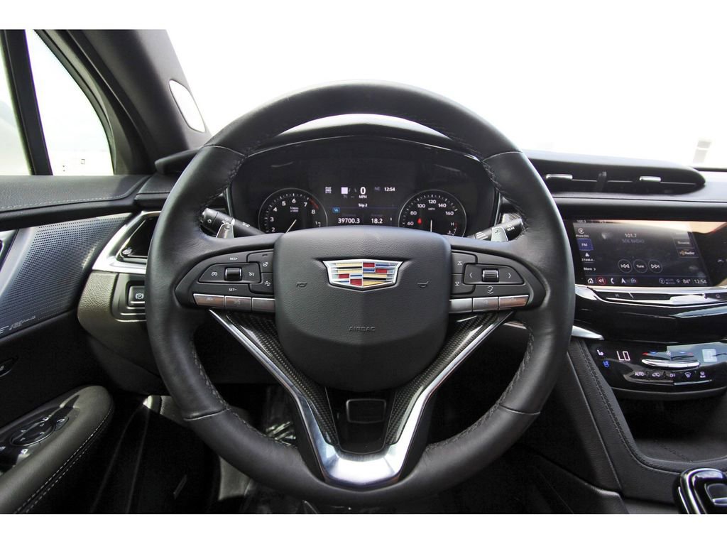 Certified 2023 Cadillac XT6 Sport w/ Technology Package image 15