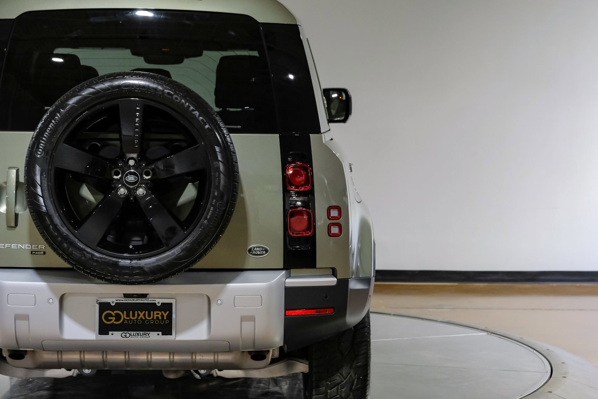 Used 2023 Land Rover Defender 110 SE AWD/4WD image 51