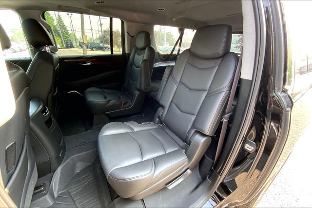 Used 2017 Cadillac Escalade ESV Luxury AWD/4WD image 26