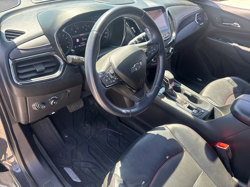 Used 2022 Chevrolet Equinox RS w/ RS Leather Package FWD image 17