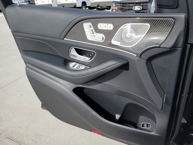 Used 2024 Mercedes-Benz GLS 63 AMG 4MATIC image 7