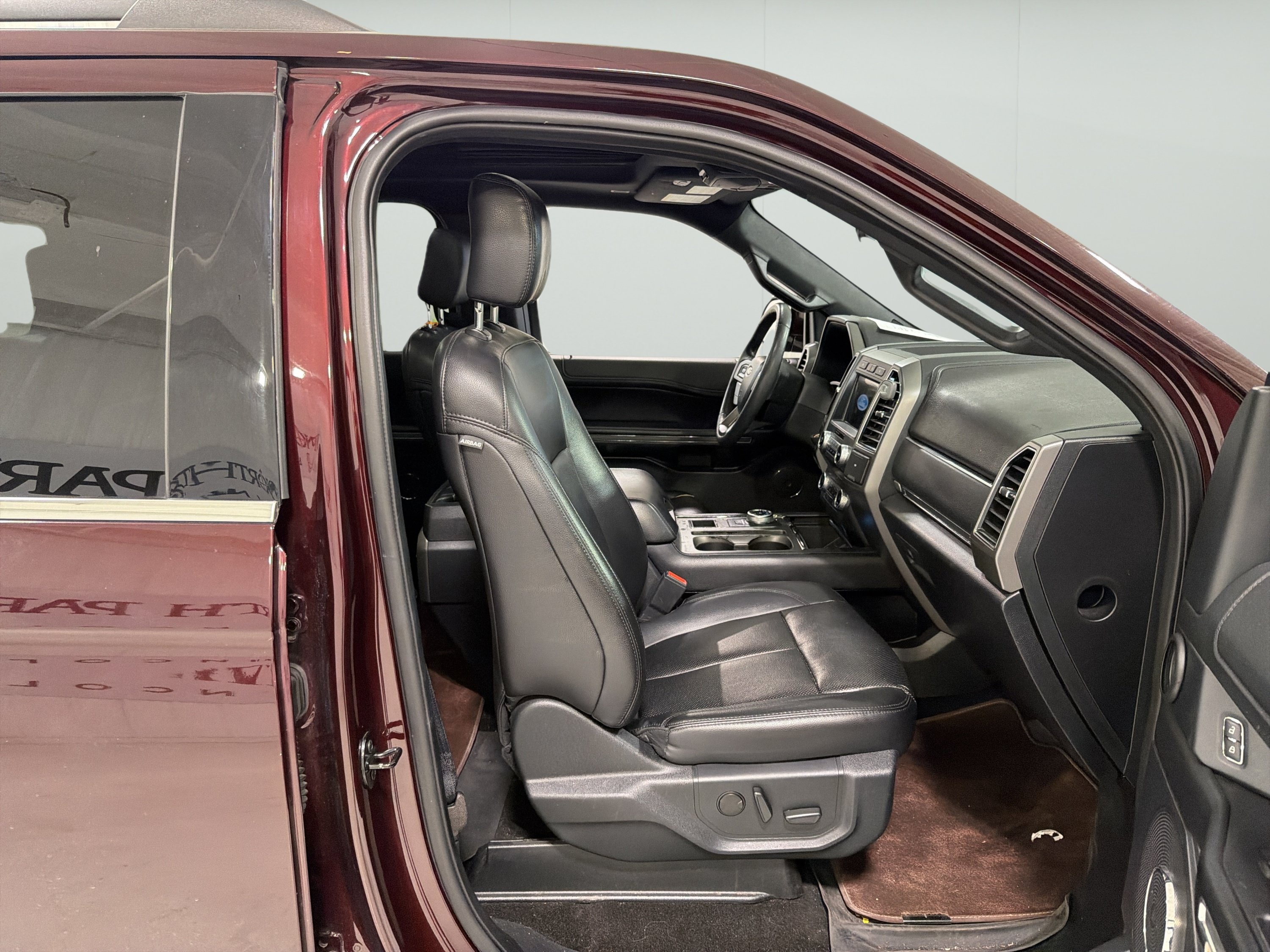 Used 2020 Ford Expedition Max XLT w/ Equipment Group 202A RWD image 17