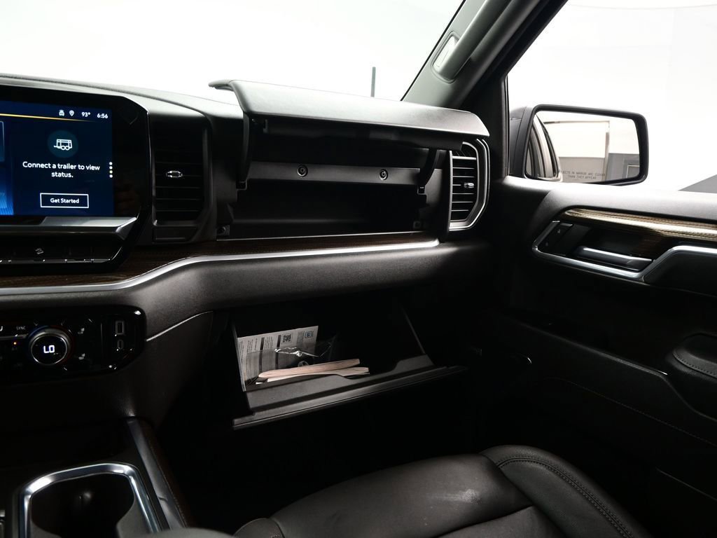 Used 2025 Chevrolet Silverado 1500 LT Trail Boss w/ Convenience Package II image 31