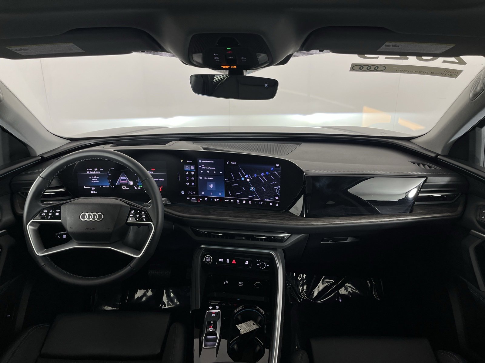 Certified 2025 Audi Q5 2.0T Premium Plus w/ Premium Plus image 18