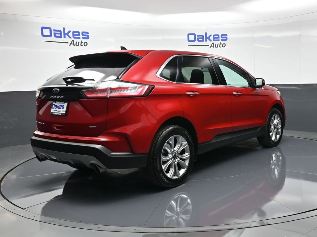 Used 2024 Ford Edge Titanium image 8