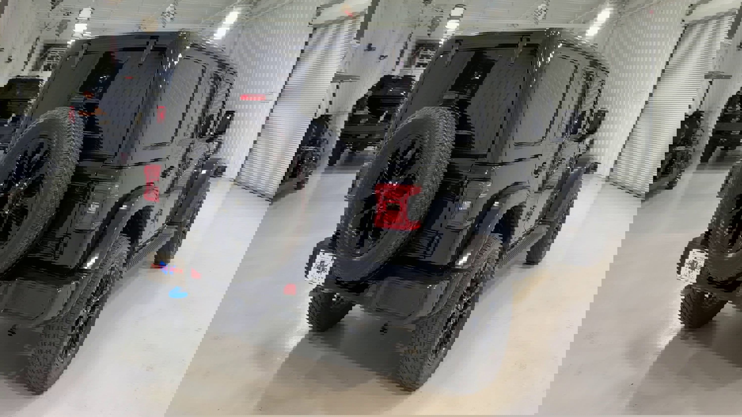 Used 2021 Jeep Wrangler Unlimited Sahara image 9