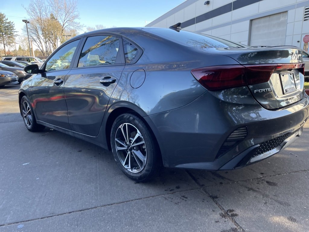 Used 2022 Kia Forte LXS image 6