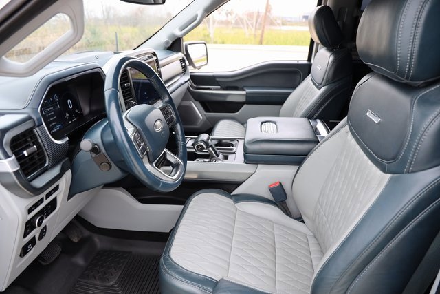 Used 2023 Ford F150 Limited image 11