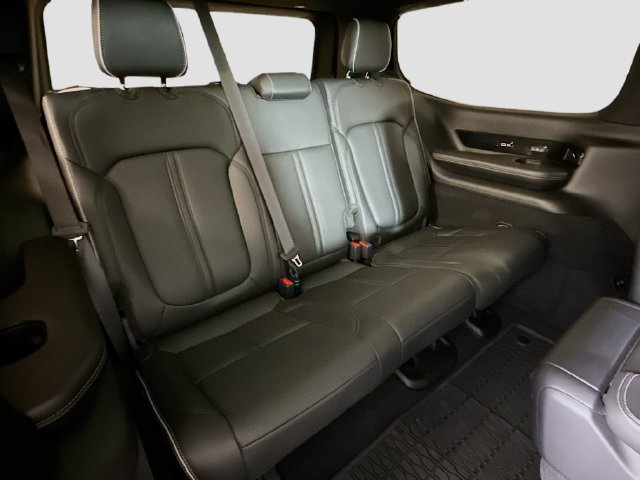 Used 2024 Jeep Grand Wagoneer Series II Obsidian w/ Quick Order Packagew 28T AWD/4WD image 29