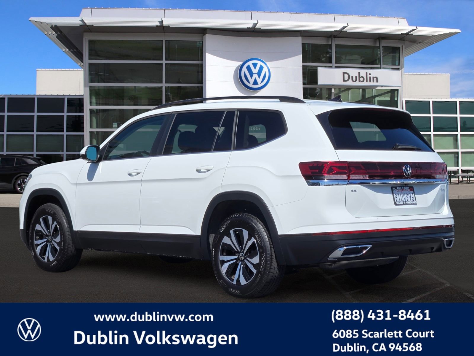 Used 2025 Volkswagen Atlas SE AWD/4WD image 6