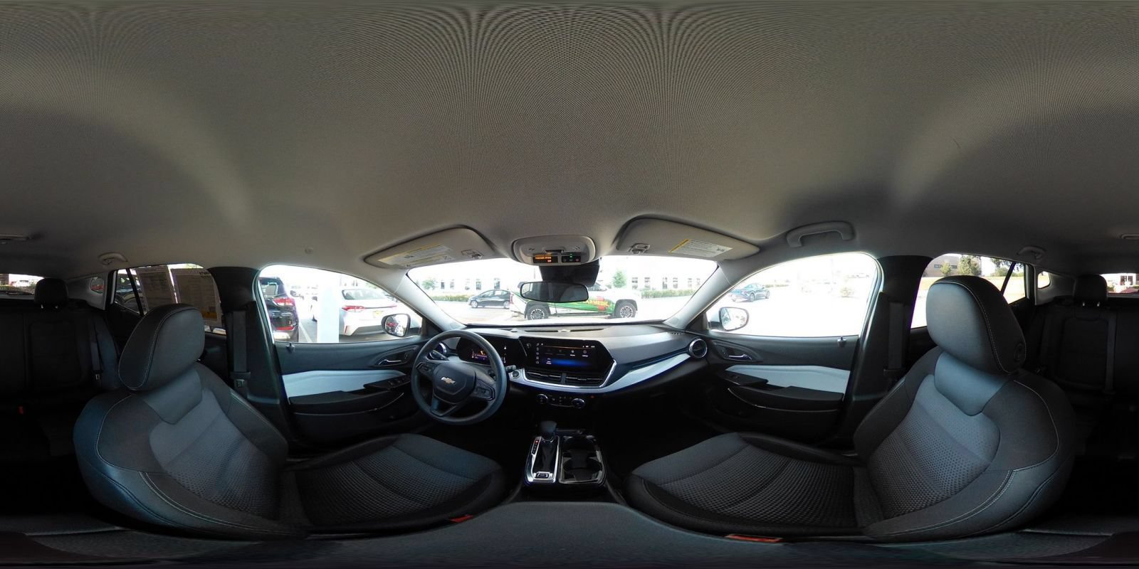 Used 2025 Chevrolet Trax LT FWD image 42