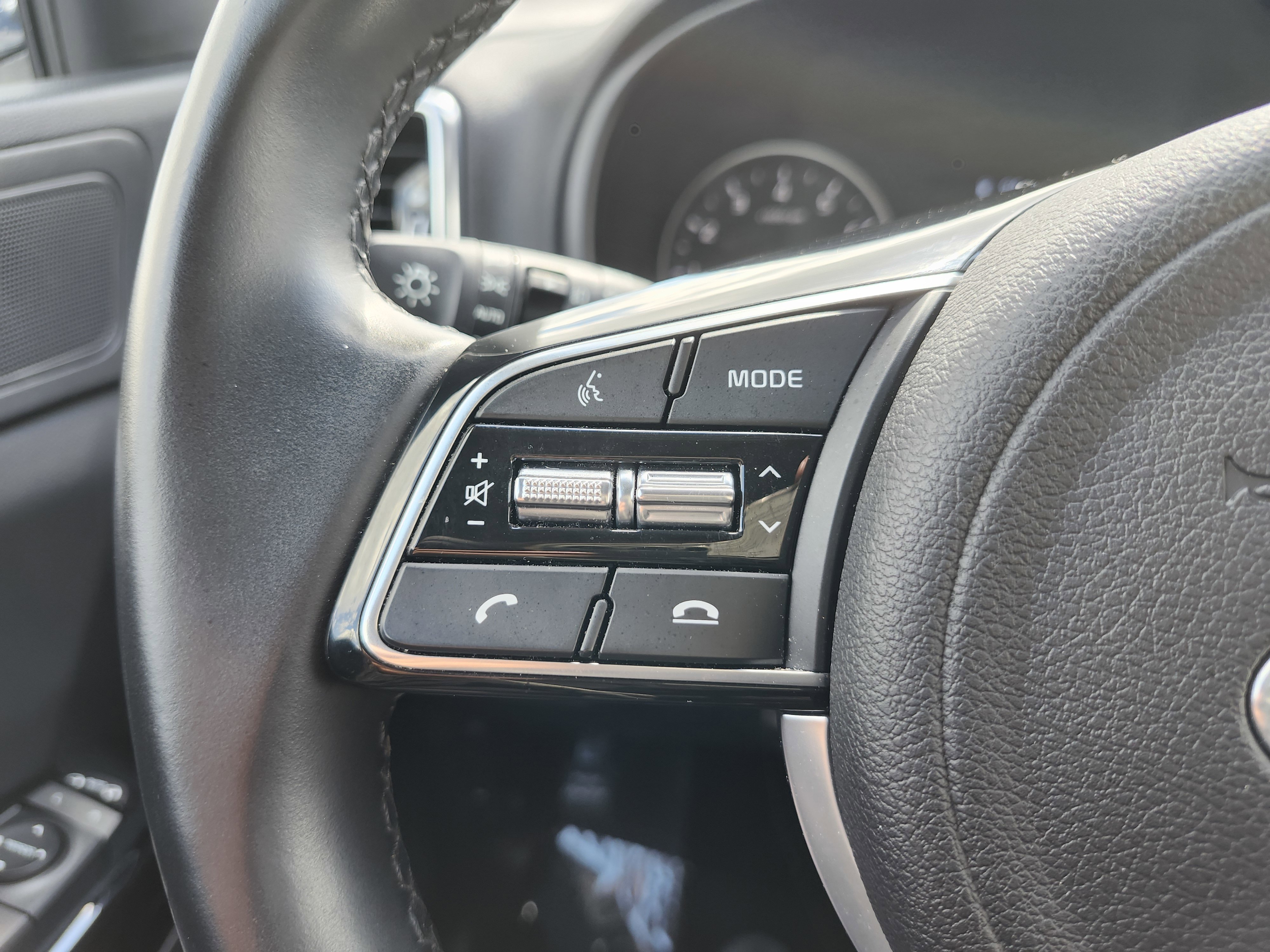 Used 2022 Kia Sportage EX image 38