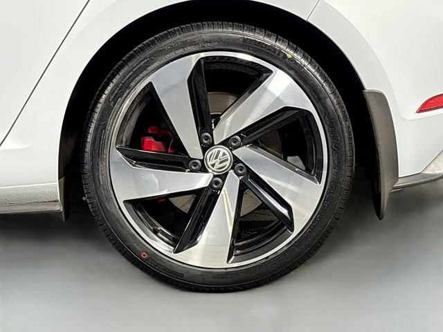 Used 2020 Volkswagen GTI SE image 32
