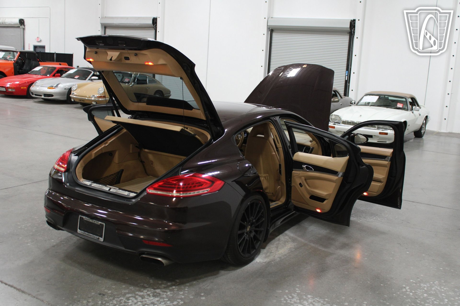 Used 2014 Porsche Panamera 4 image 34