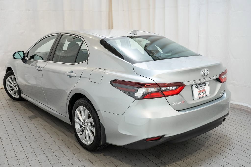 Used 2023 Toyota Camry LE image 3