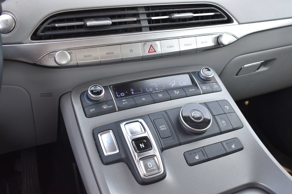 Used 2022 Hyundai Palisade SEL FWD image 12