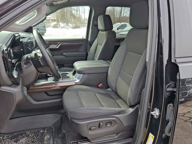 Used 2024 Chevrolet Silverado 1500 RST w/ Z71 Off-Road Package image 14