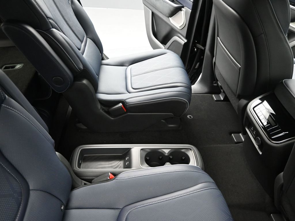 Used 2026 INFINITI QX80 4WD w/ Sport Exterior Package image 19