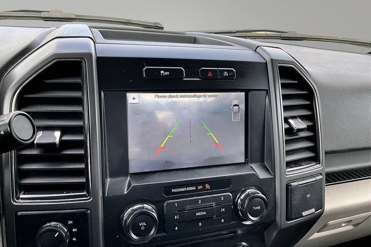 Used 2018 Ford F150 XLT w/ Equipment Group 302A Luxury AWD/4WD image 28