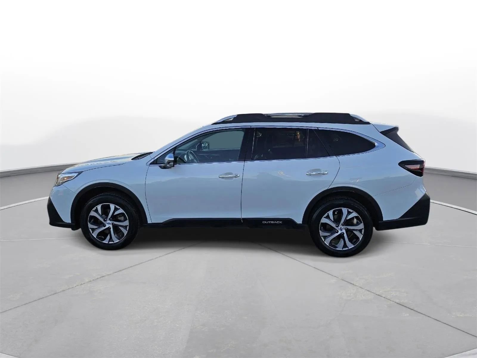Used 2020 Subaru Outback Touring image 8