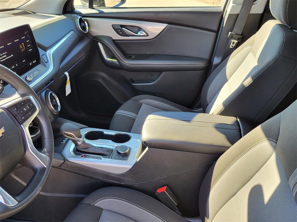 Used 2024 Chevrolet Blazer LT w/ Convenience Package image 30