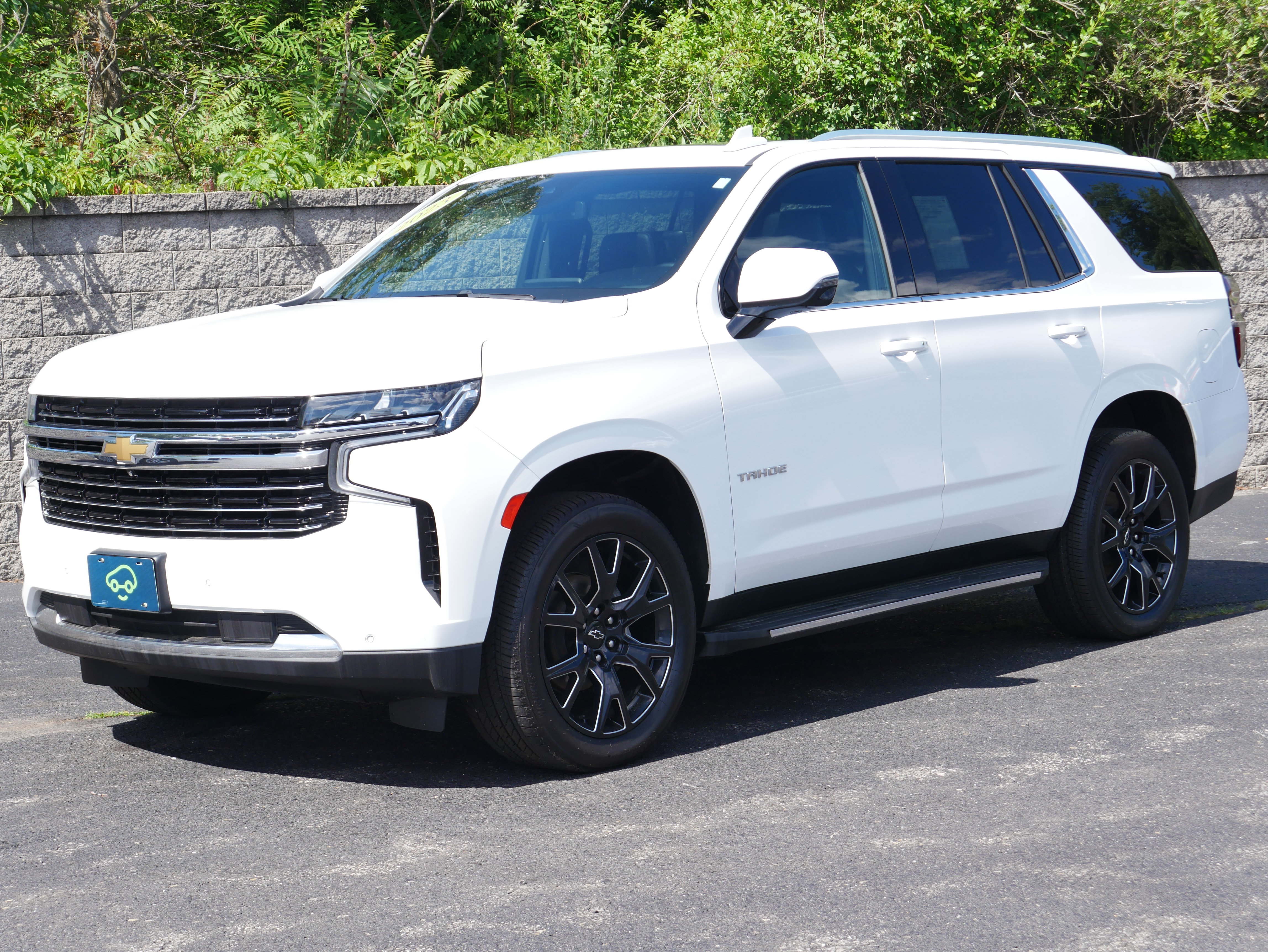 Certified 2023 Chevrolet Tahoe LT w/ Luxury Package AWD/4WD image 1