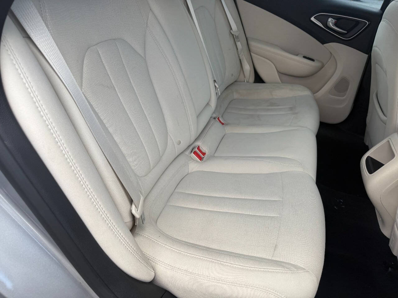 Used 2015 Chrysler 200 Limited w/ Convenience Group FWD image 25
