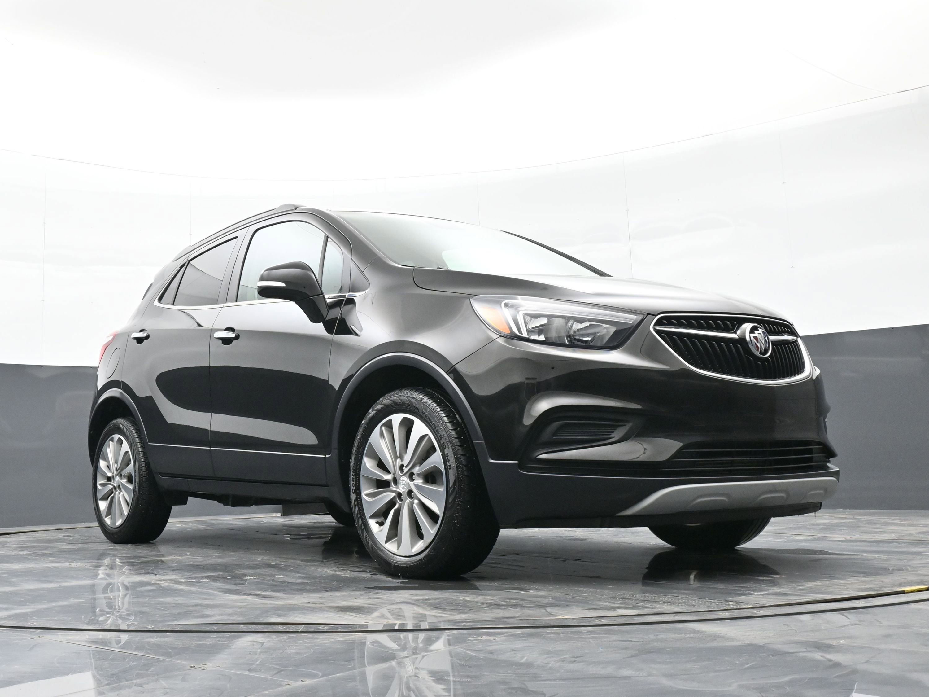 Used 2019 Buick Encore Preferred image 37