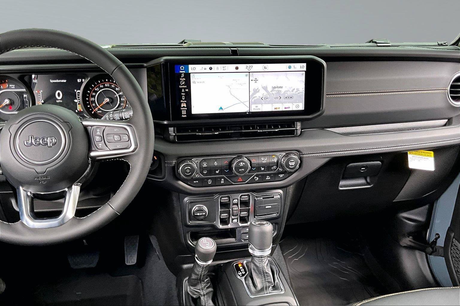 New 2026 Jeep Wrangler Unlimited Sahara AWD/4WD image 8