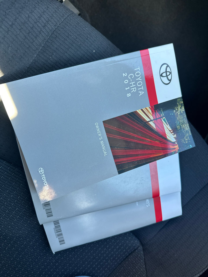 Used 2018 Toyota C-HR XLE image 21